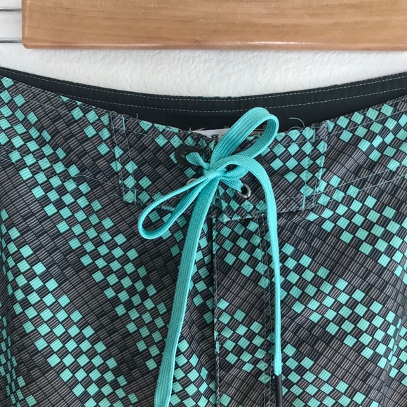 Nike 6.0 Aqua Blue Check Swim Board Shorts 34 - Picture 4 of 6